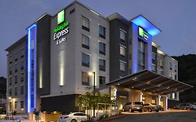 Holiday Inn Express & Suites San Diego - Mission Valley